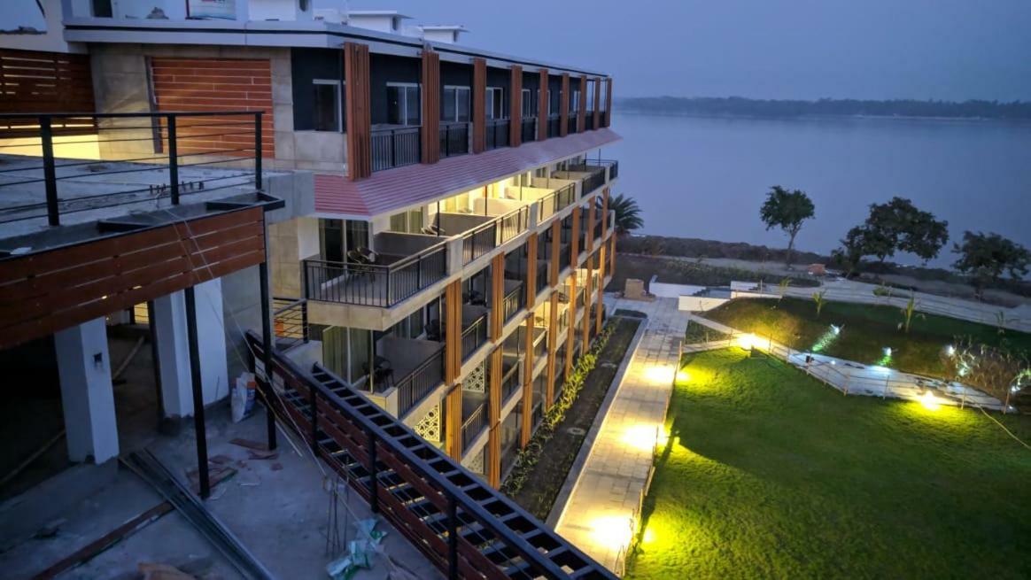 Hotel Sonar Bangla Taki Hasnabad Екстериор снимка
